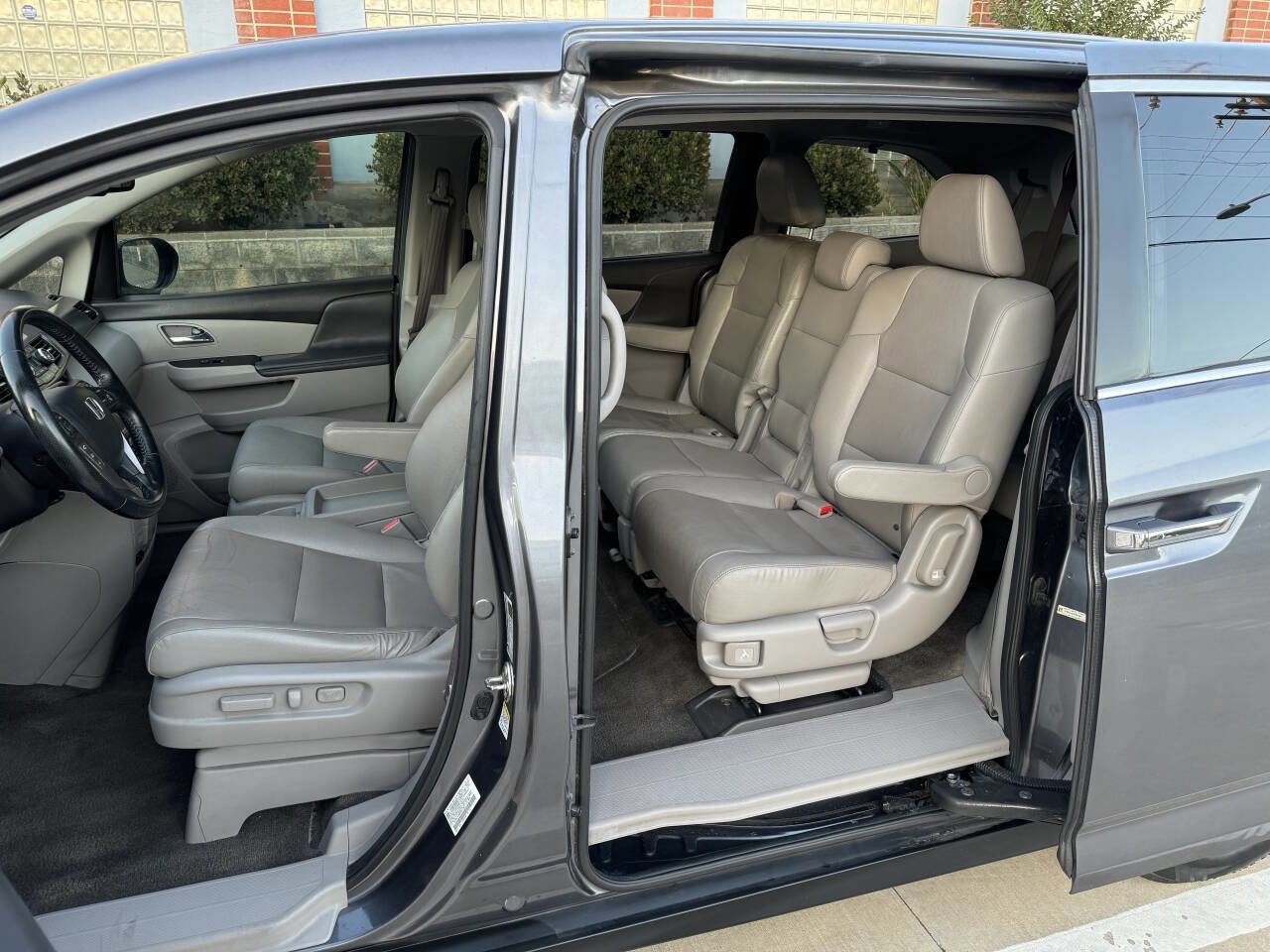 Used 2014 Honda Odyssey EX-L image 9