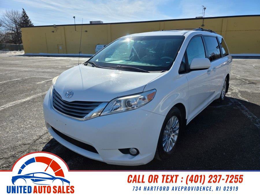 Used 2013 Toyota Sienna XLE w/ Entertainment Pkg