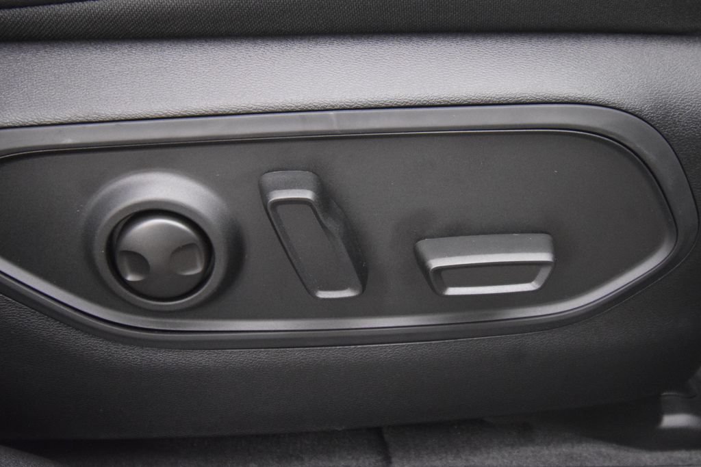 New 2026 Jeep Cherokee Limited AWD/4WD image 17
