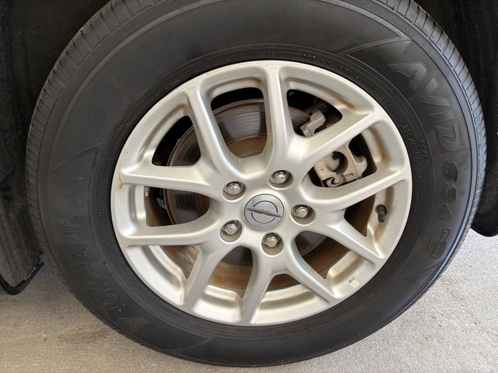 Used 2024 Chrysler Pacifica Touring-L FWD image 31