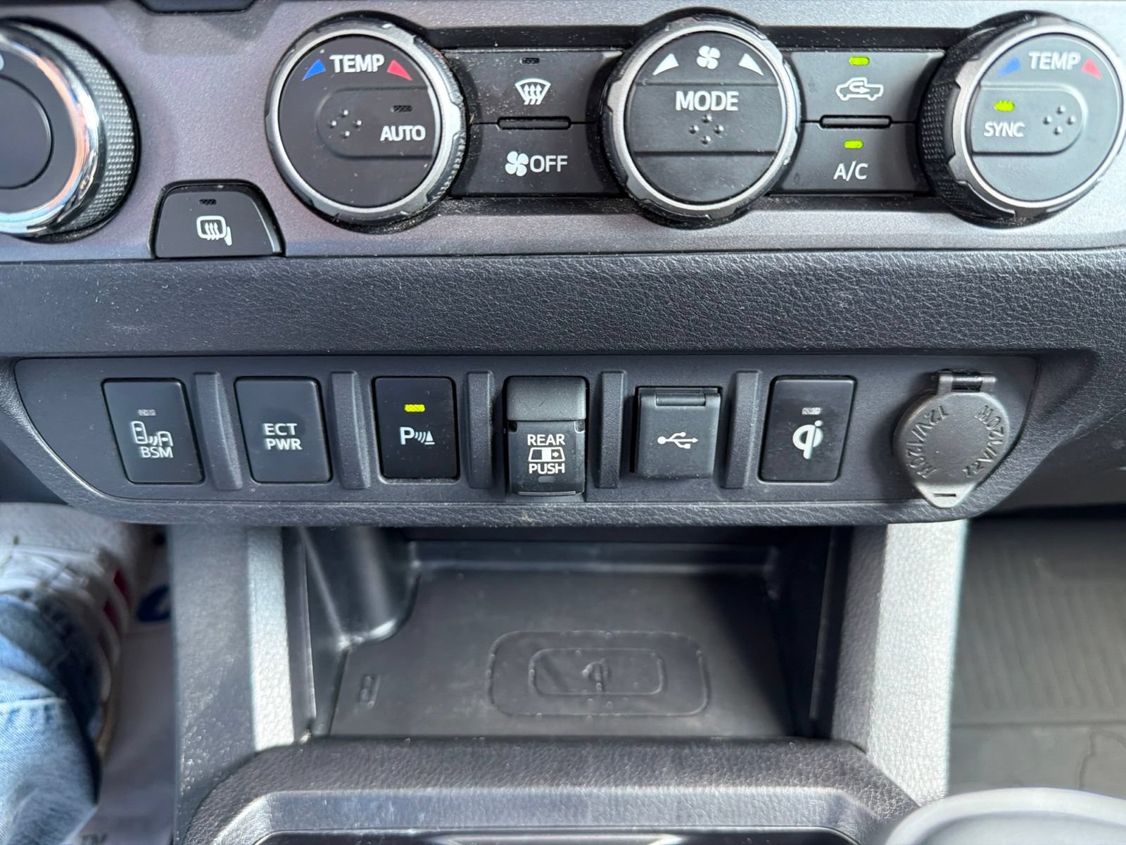 Used 2021 Toyota Tacoma TRD Pro AWD/4WD image 26