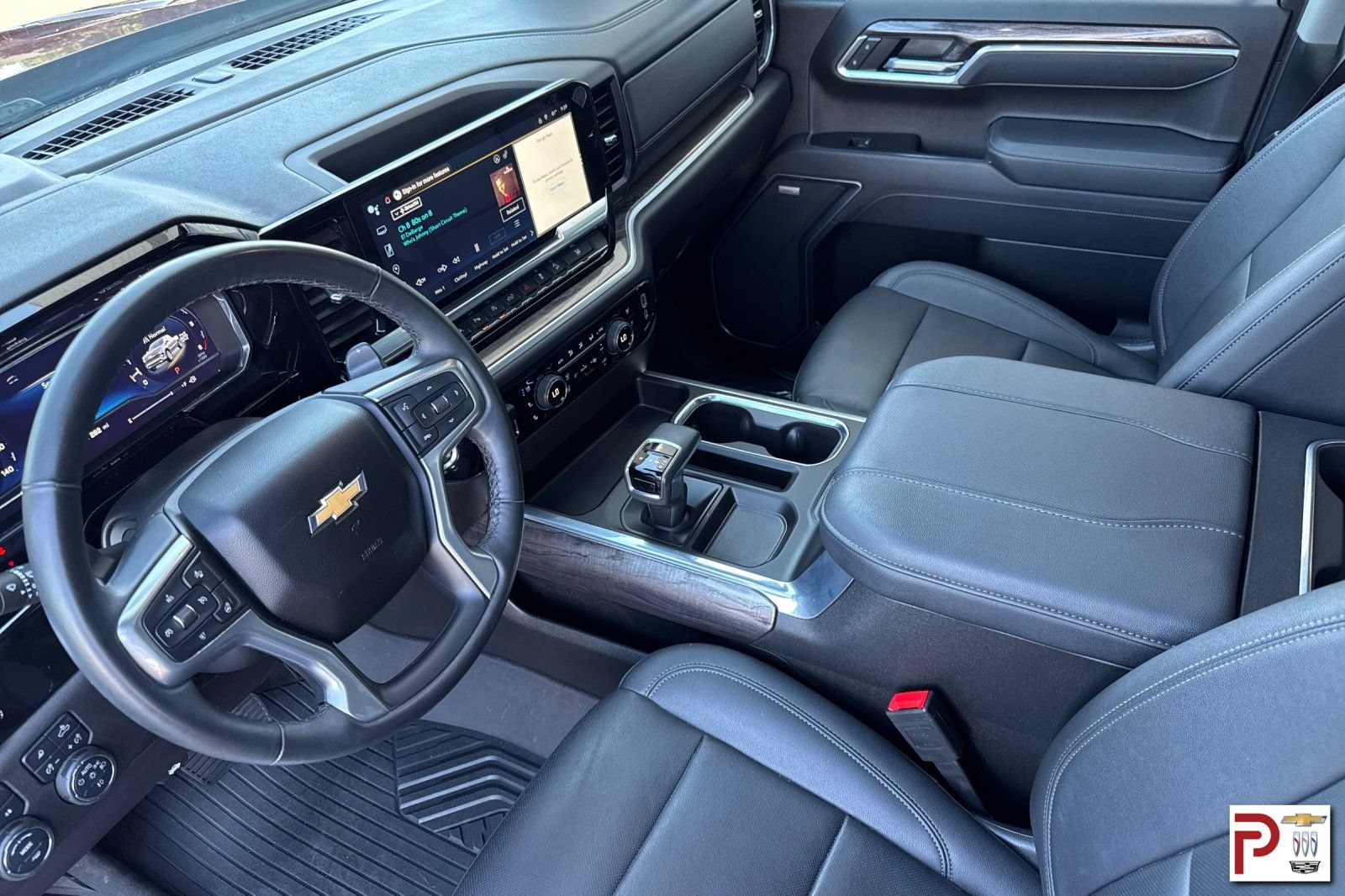 Certified 2025 Chevrolet Silverado 1500 LTZ AWD/4WD image 10
