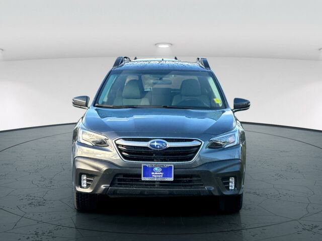Used 2020 Subaru Outback Premium image 9