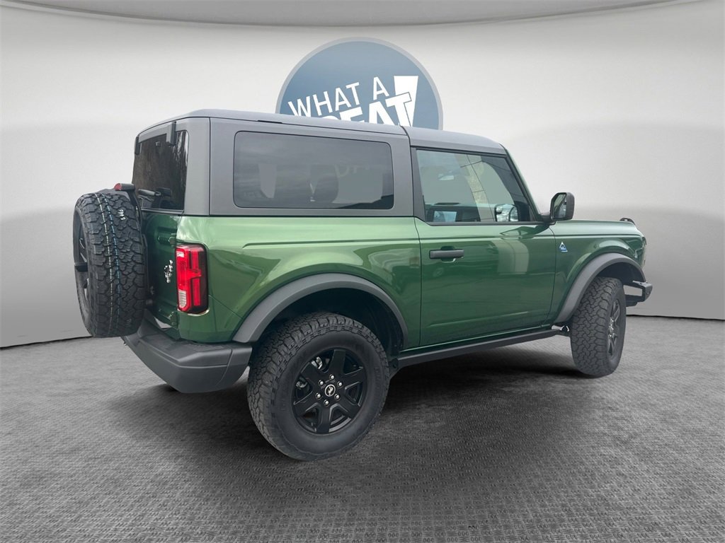 Used 2024 Ford Bronco Black Diamond image 3