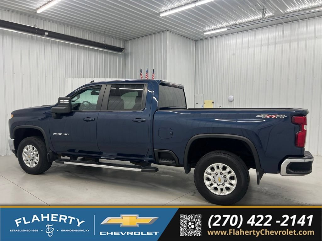 Used 2023 Chevrolet Silverado 2500 LT w/ Convenience Package AWD/4WD image 5