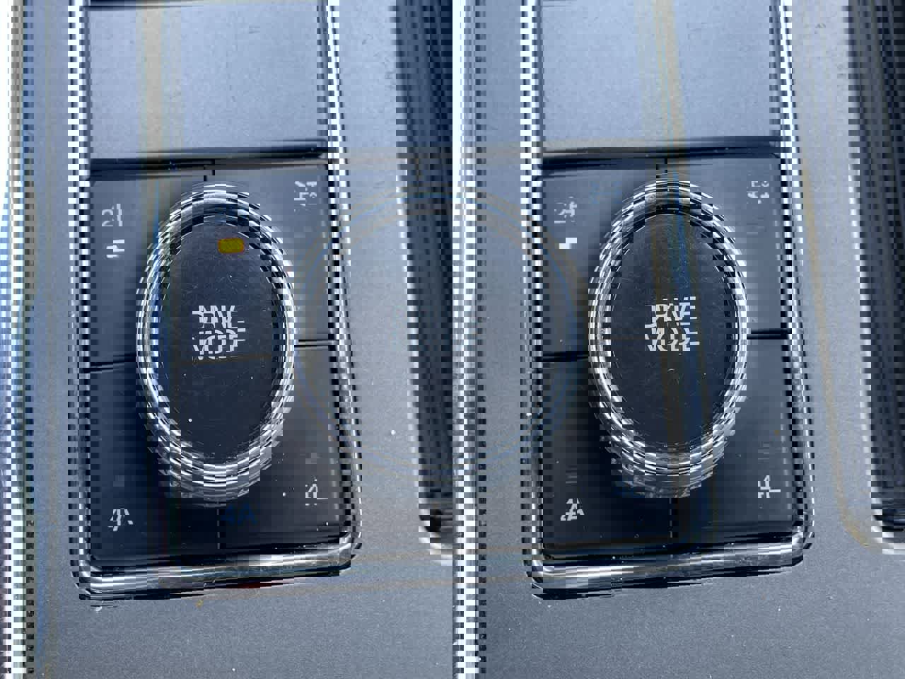 Used 2021 Ford Expedition Max XLT image 30