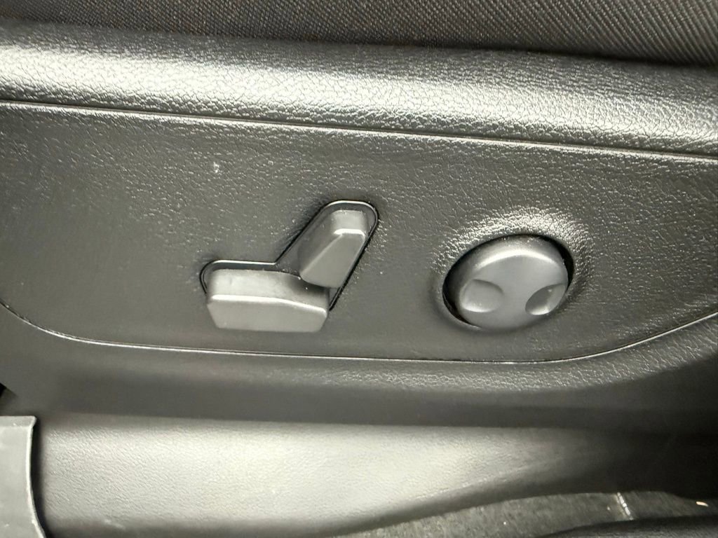 Used 2023 RAM 1500 Big Horn image 20