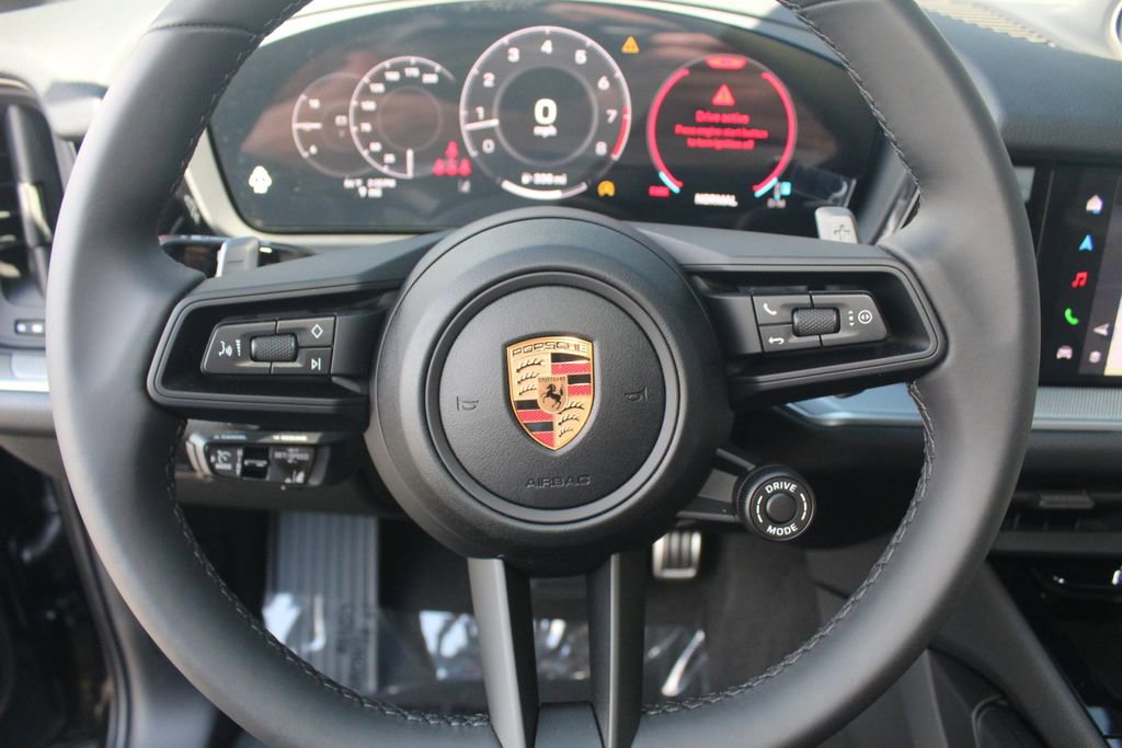 New 2026 Porsche Cayenne S image 18