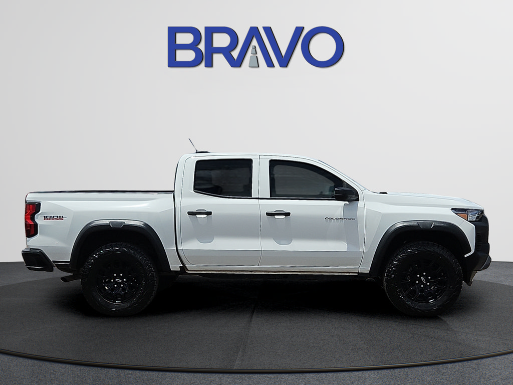 Used 2024 Chevrolet Colorado Trail Boss w/ Advanced Trailering Package AWD/4WD image 5