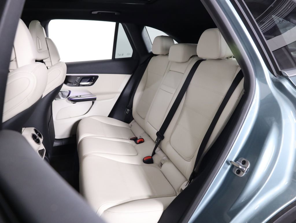 Certified 2026 Mercedes-Benz GLC 300 4MATIC image 37