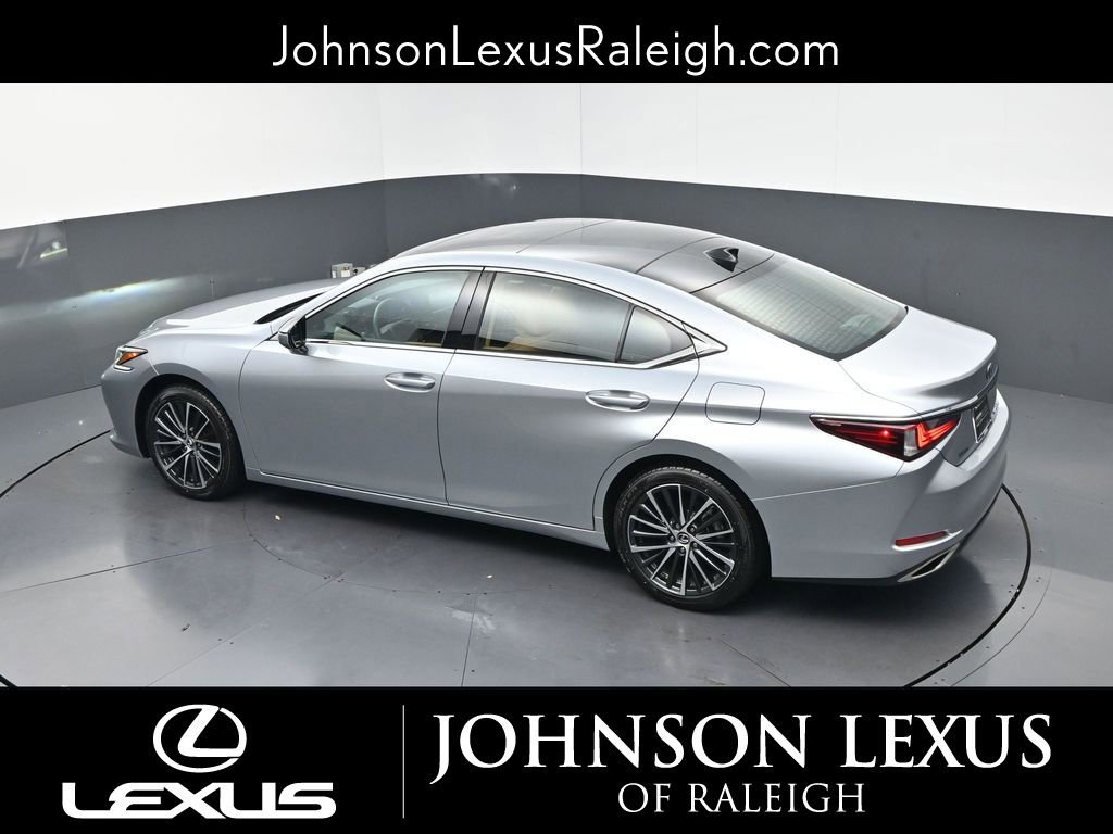 Certified 2024 Lexus ES 350 w/ Premium Package image 26