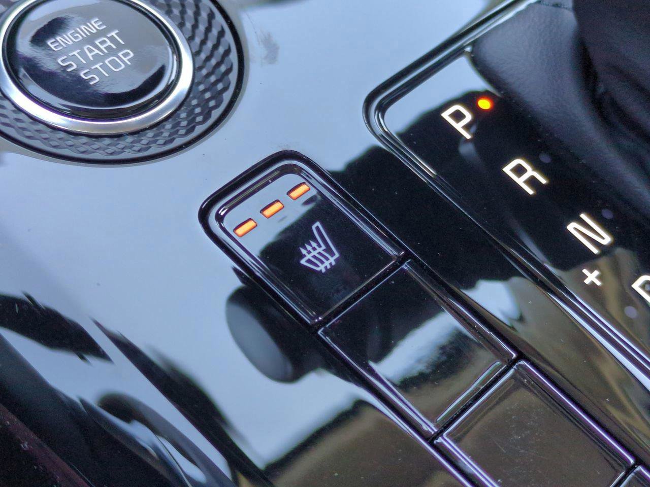 New 2025 Kia Niro EX Touring image 24