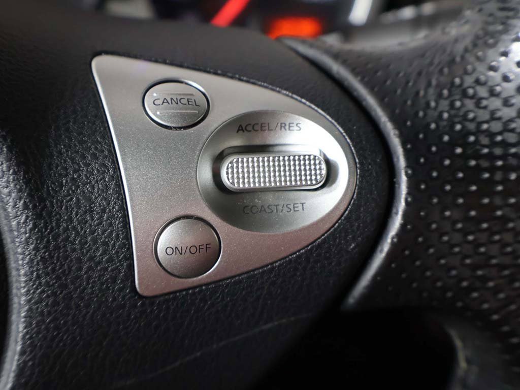 Used 2020 Nissan 370Z Coupe image 28