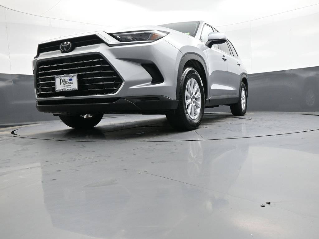 Certified 2025 Toyota Grand Highlander AWD image 27