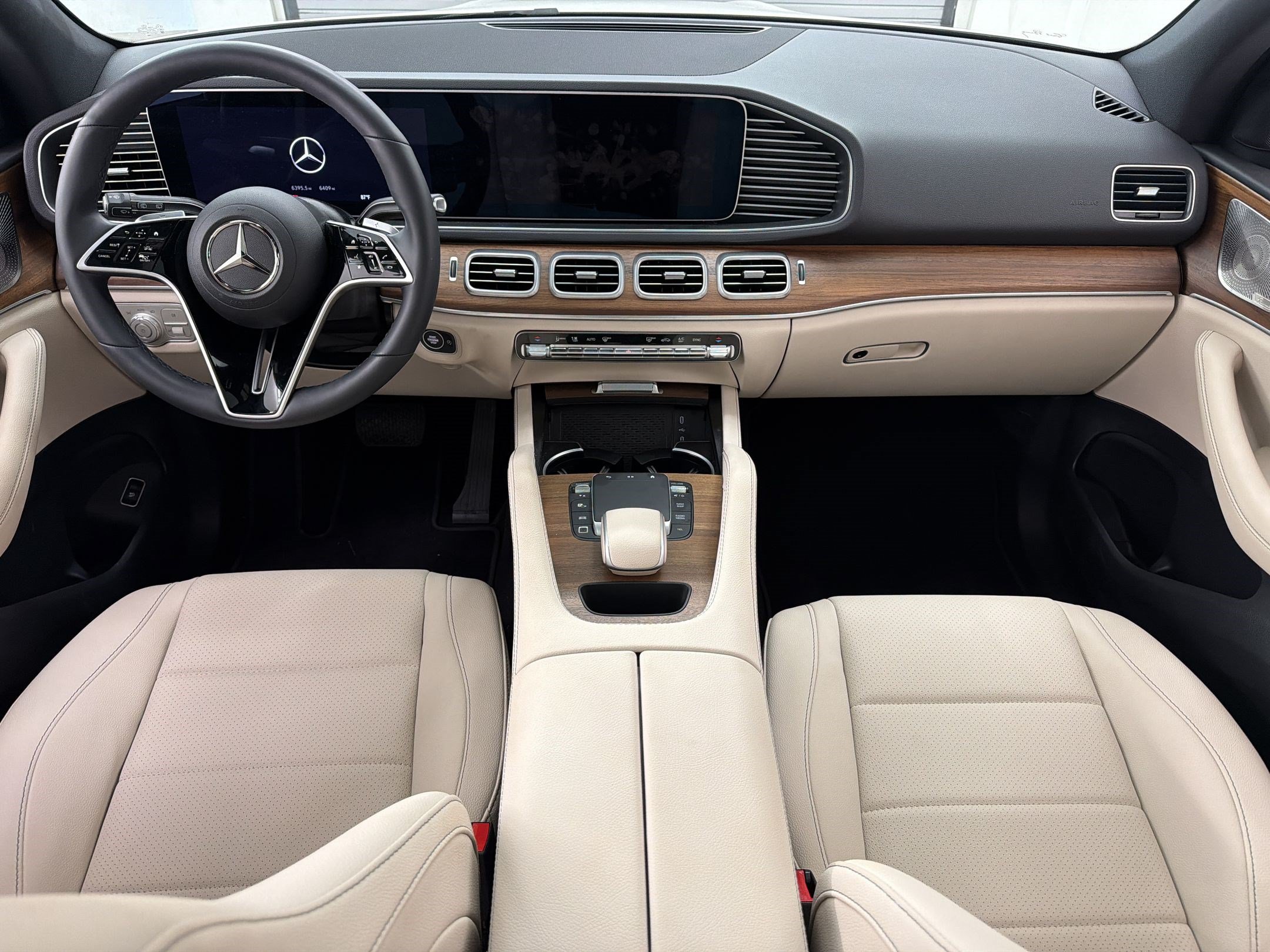 Used 2025 Mercedes-Benz GLE 450 4MATIC image 15
