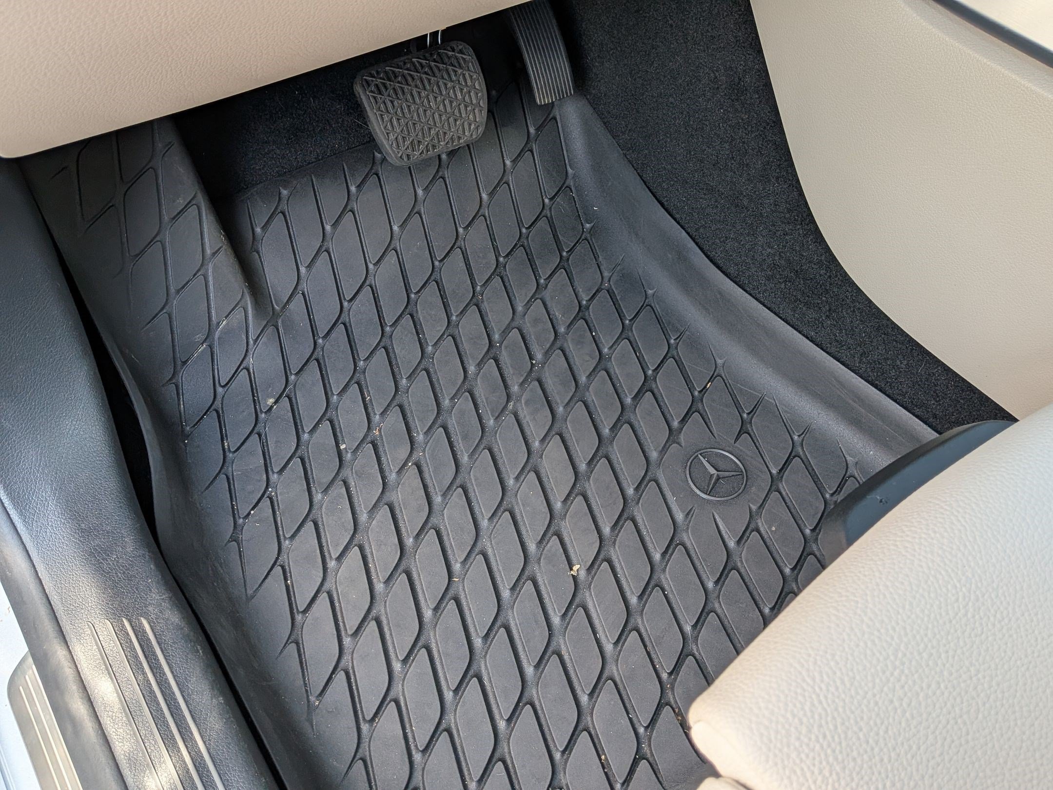 Certified 2026 Mercedes-Benz GLB 250 image 18