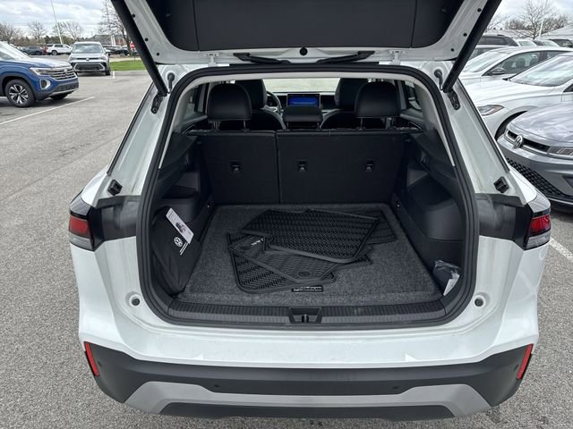 Certified 2025 Volkswagen Tiguan SE image 25