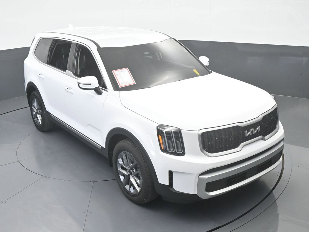 Used 2025 Kia Telluride LX FWD image 57