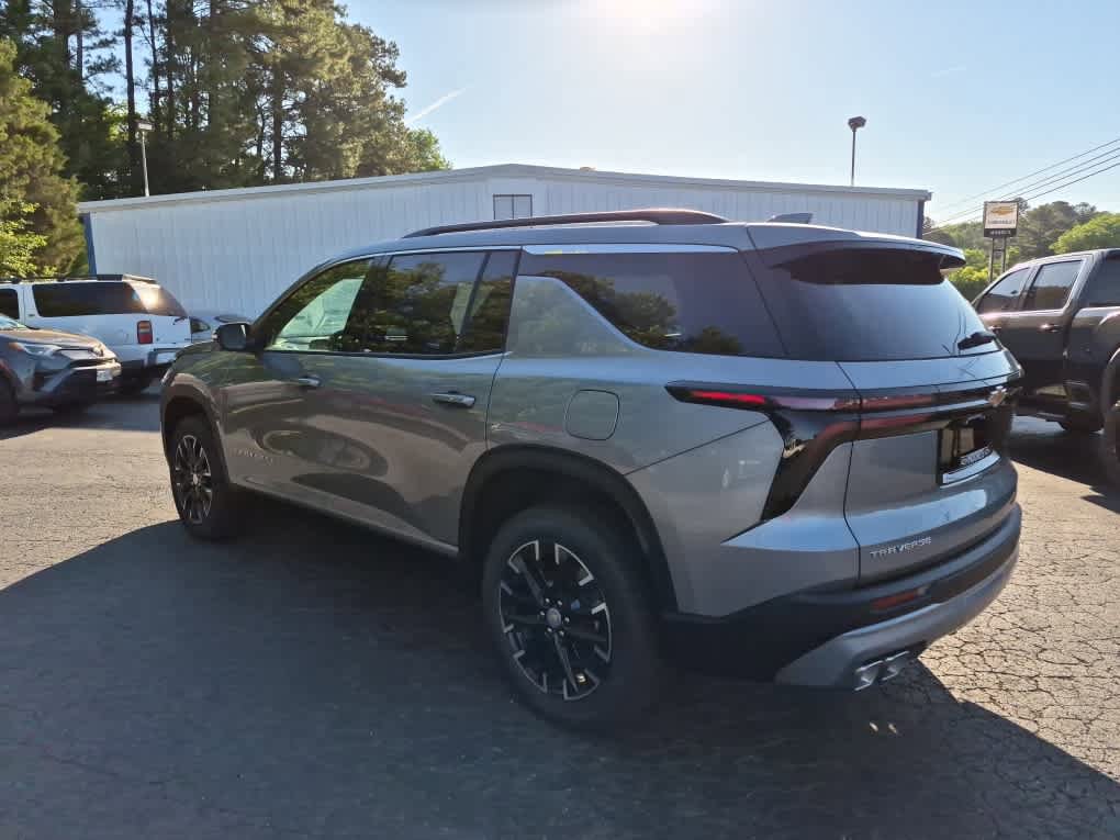 New 2026 Chevrolet Traverse LT w/ Sun and Wheel Package FWD image 5