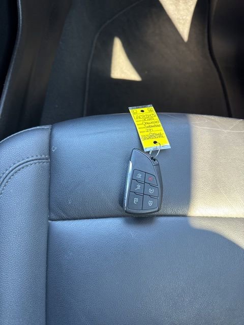 Used 2025 Chevrolet Suburban Z71 AWD/4WD image 30