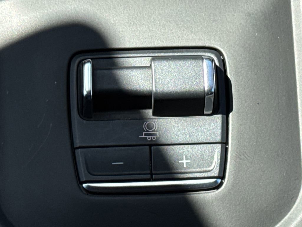 Used 2025 GMC Sierra 2500 AT4 AWD/4WD image 34