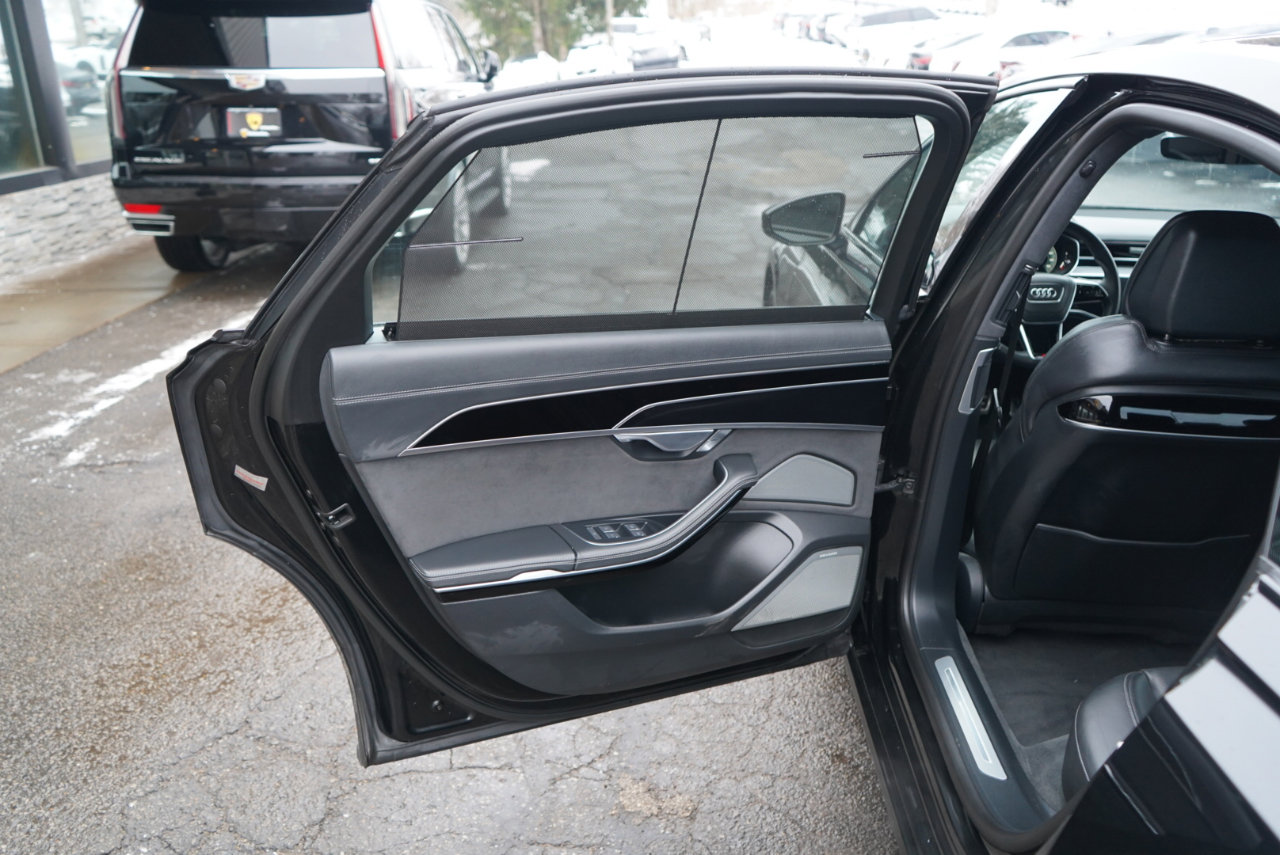 Used 2022 Audi S8 w/ S8 Comfort Plus Package image 39