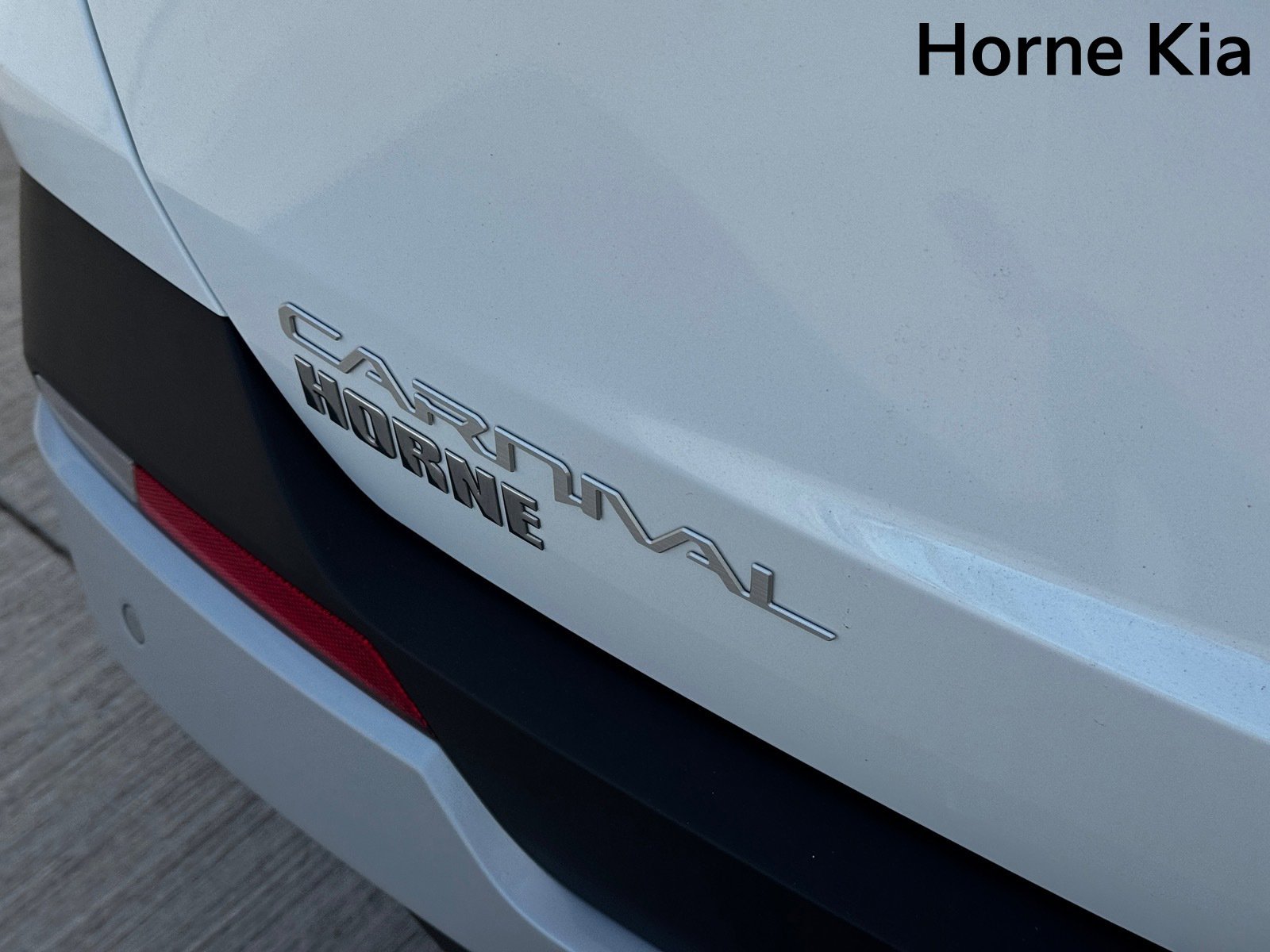 New 2026 Kia Carnival EX image 16