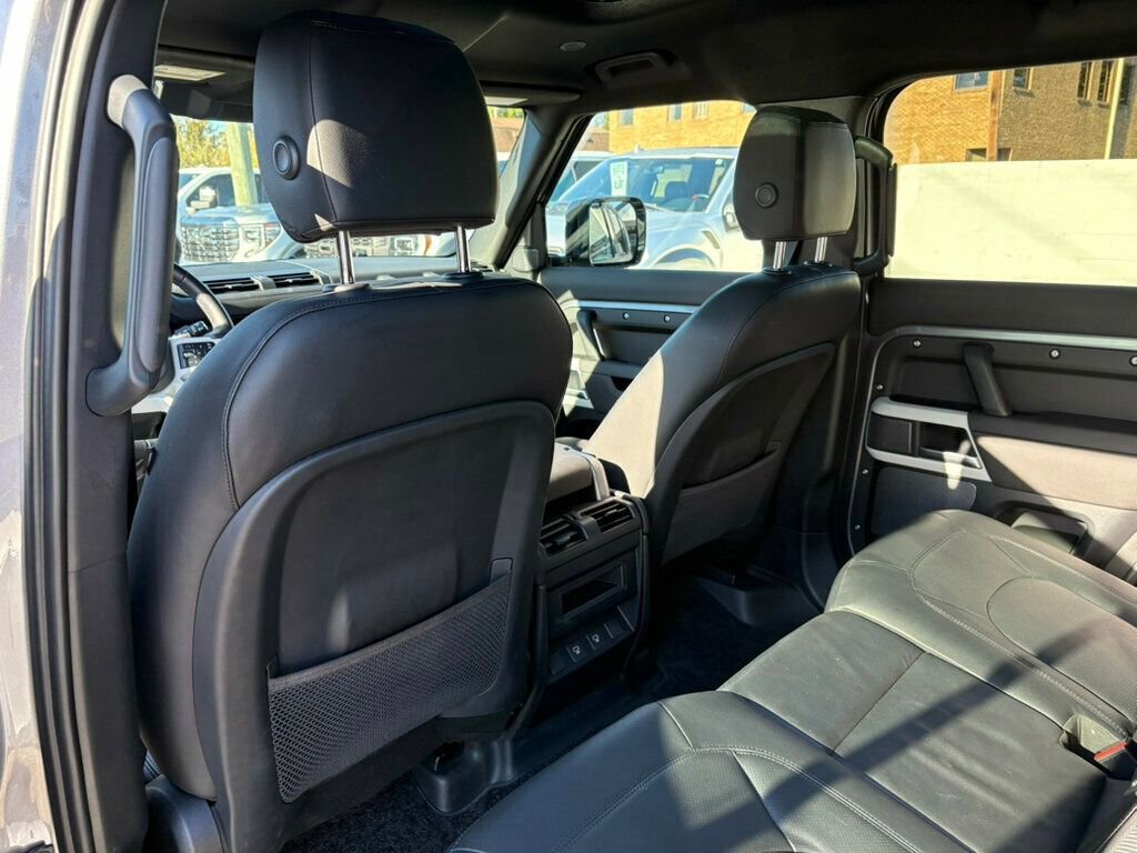 Used 2024 Land Rover Defender 110 S image 18