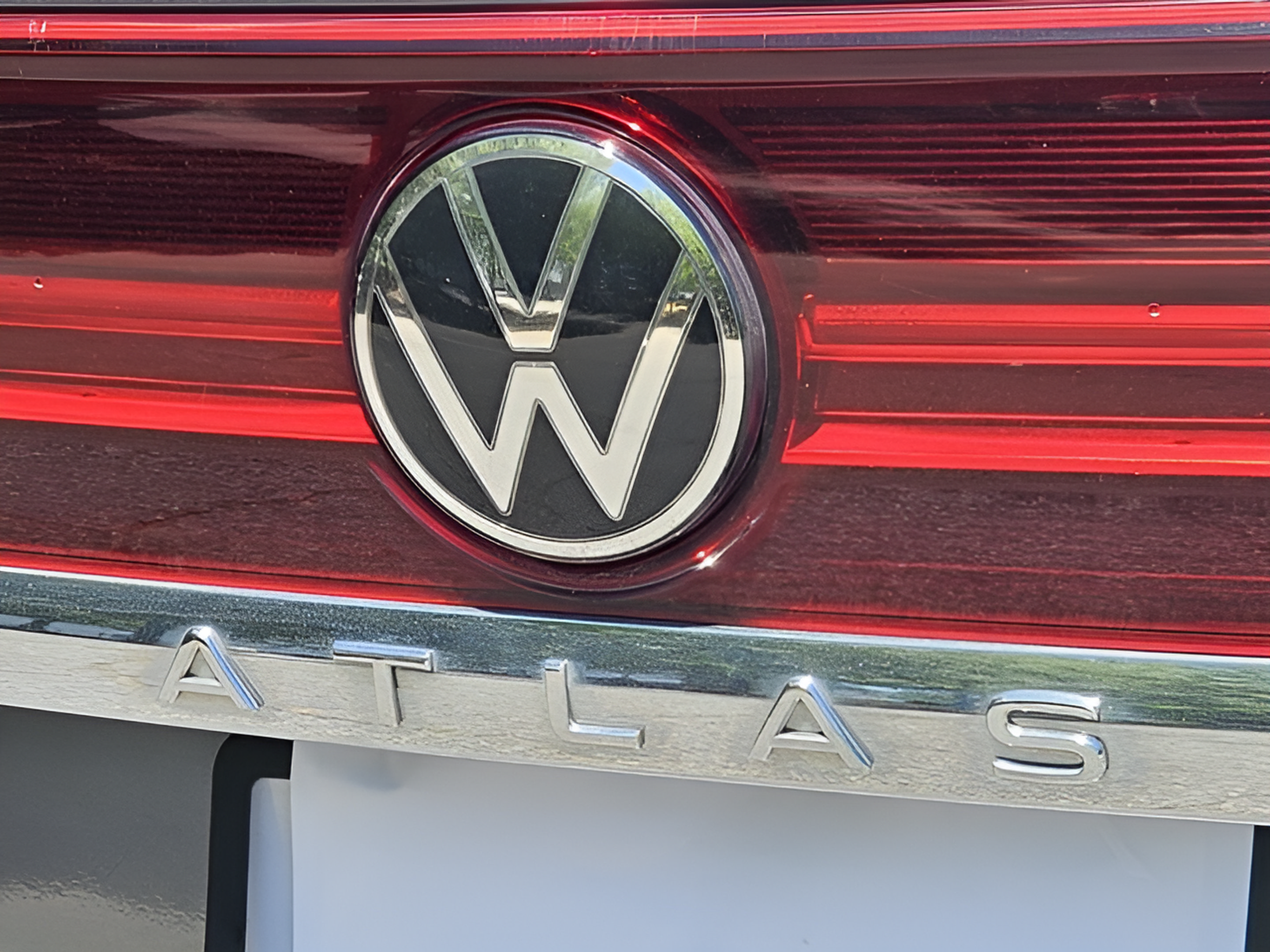 Used 2024 Volkswagen Atlas SEL AWD/4WD image 31