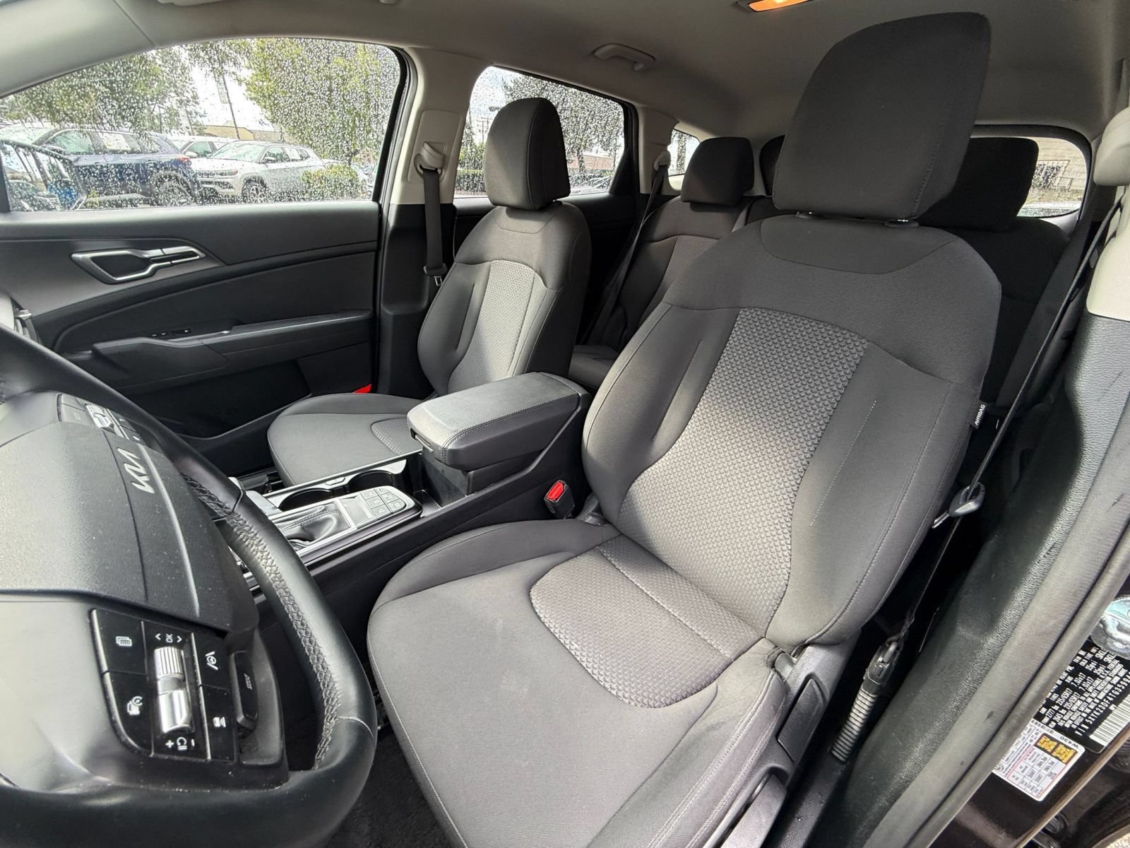 Used 2026 Kia Sportage LX FWD image 33