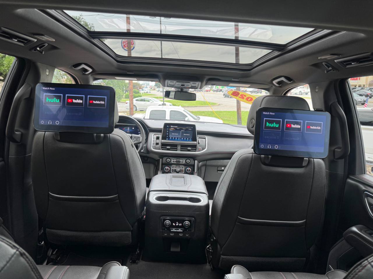 Used 2022 Chevrolet Suburban RST w/ Luxury Package RWD image 13