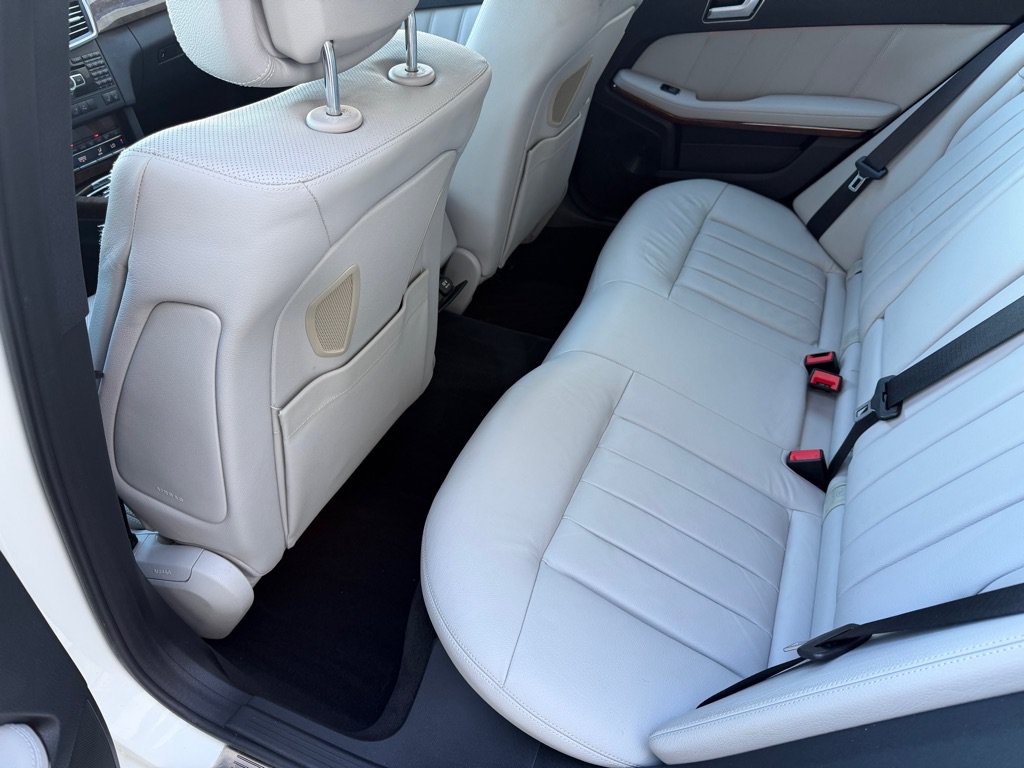Used 2012 Mercedes-Benz E 350 4MATIC Sedan image 16