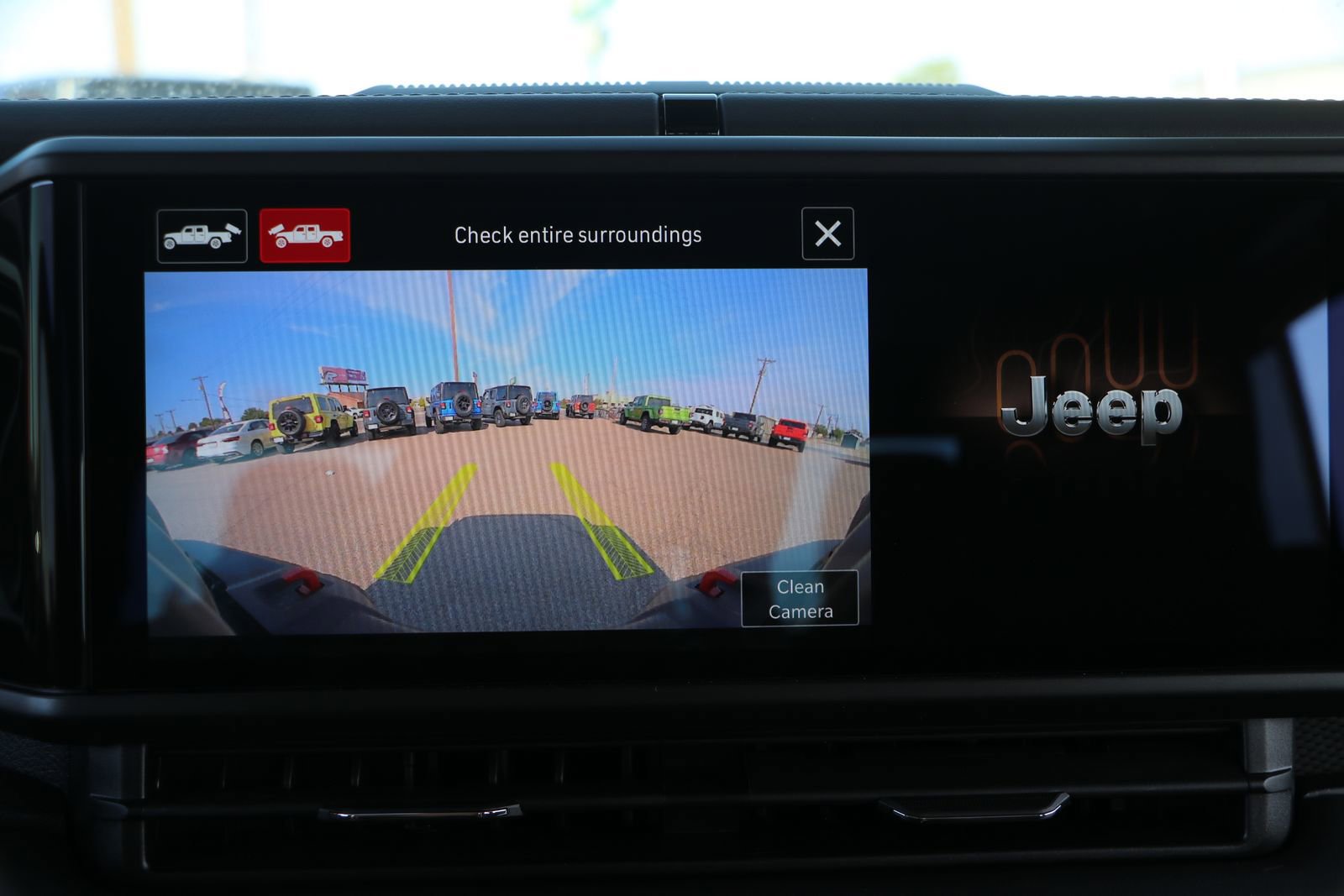 New 2025 Jeep Gladiator Rubicon w/ Convenience Group image 23