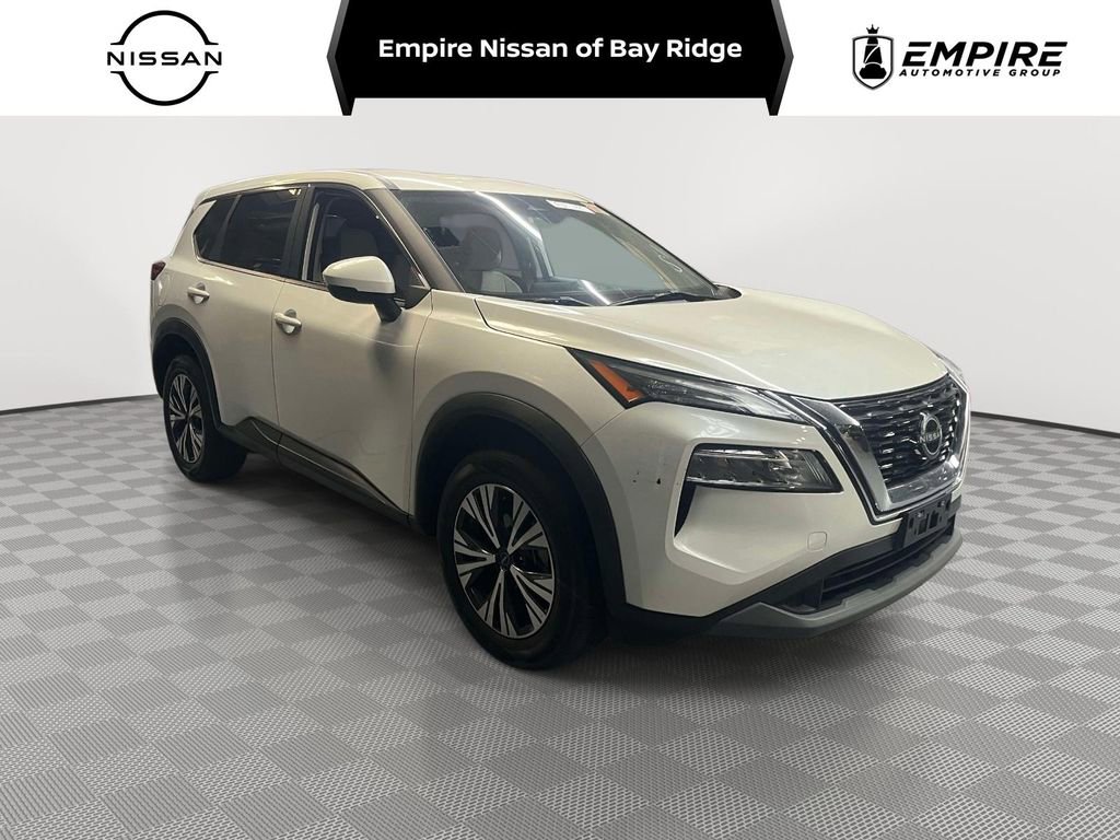 Used 2023 Nissan Rogue SV image 1
