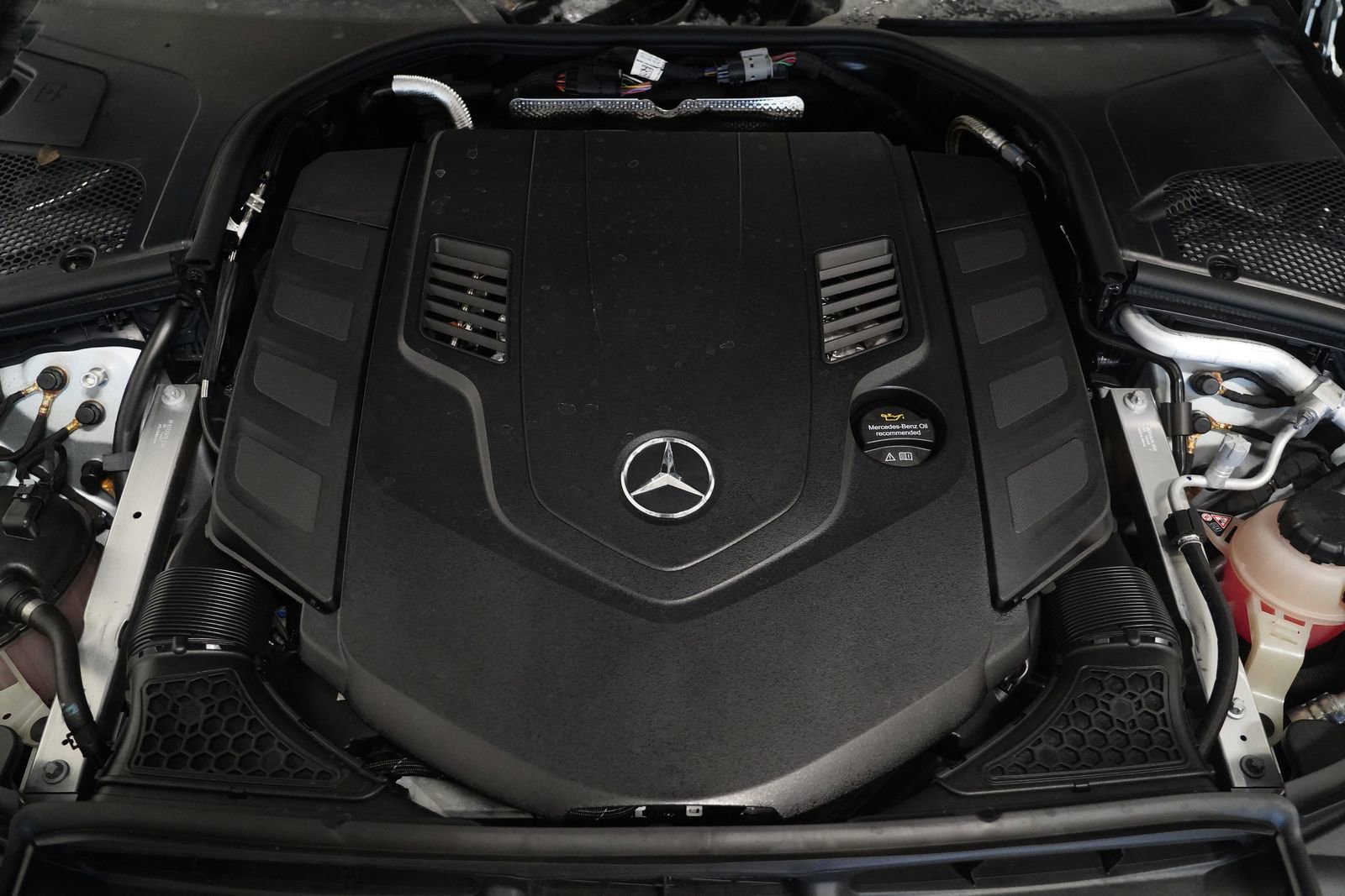 Used 2025 Mercedes-Benz S 580 4MATIC Sedan image 30
