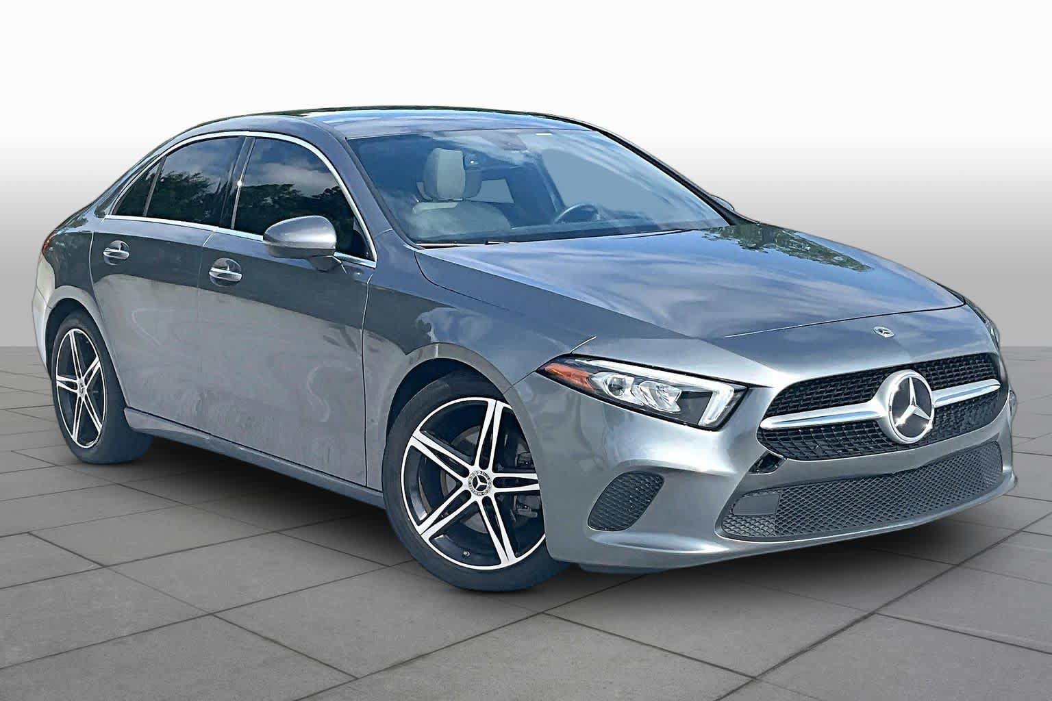 Used 2021 Mercedes-Benz A 220 image 3