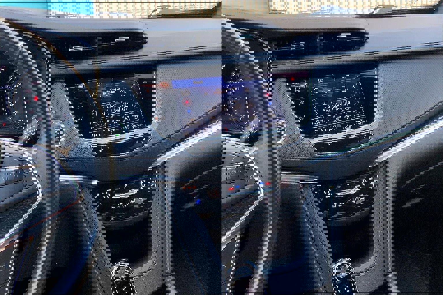 Used 2023 Cadillac XT5 Premium Luxury w/ Technology Package image 6