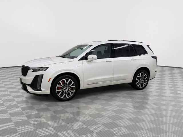 Certified 2025 Cadillac XT6 Sport w/ Platinum Package image 5
