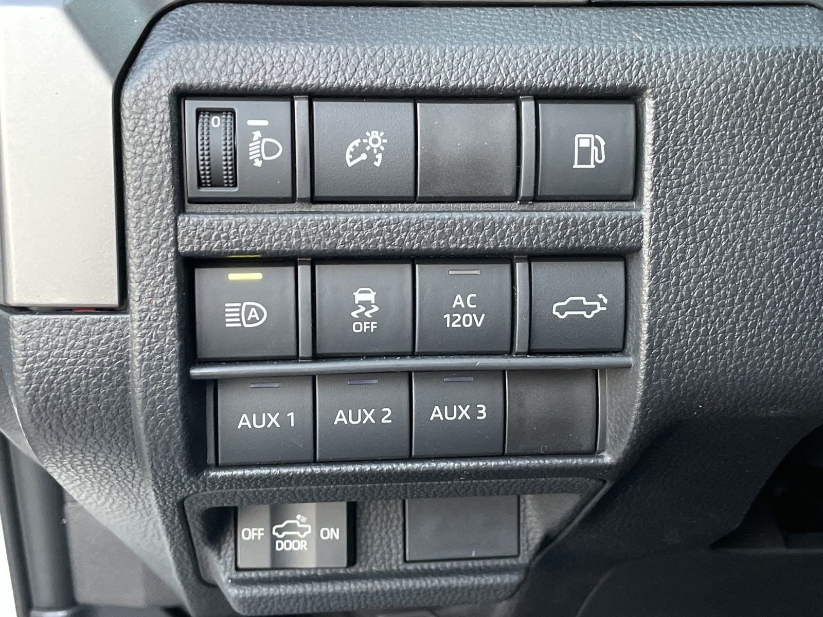New 2025 Toyota Tacoma TRD Off-Road w/ TRD Off Road Premium Package AWD/4WD image 27