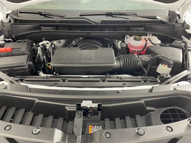 New 2026 GMC Yukon AT4 w/ AT4 Premium Plus Package AWD/4WD image 18