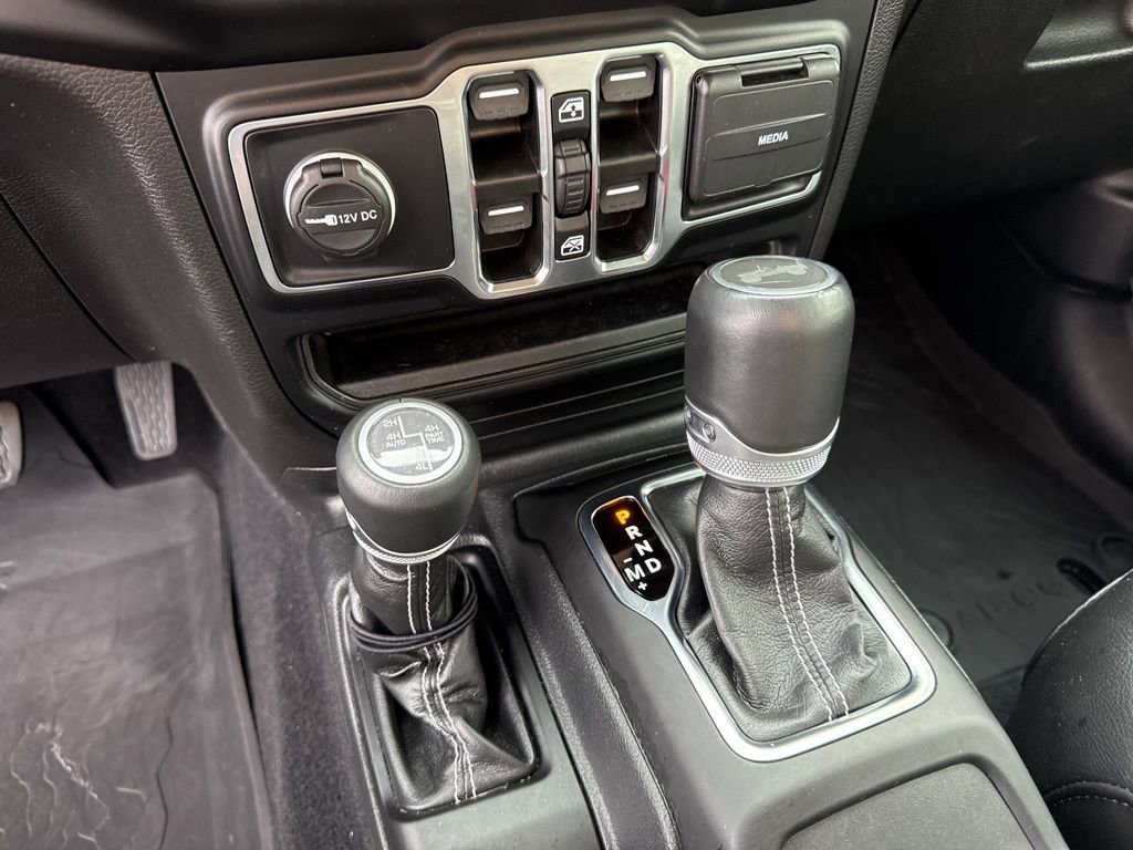 Used 2023 Jeep Wrangler Unlimited Sahara w/ Cold Weather Group image 28