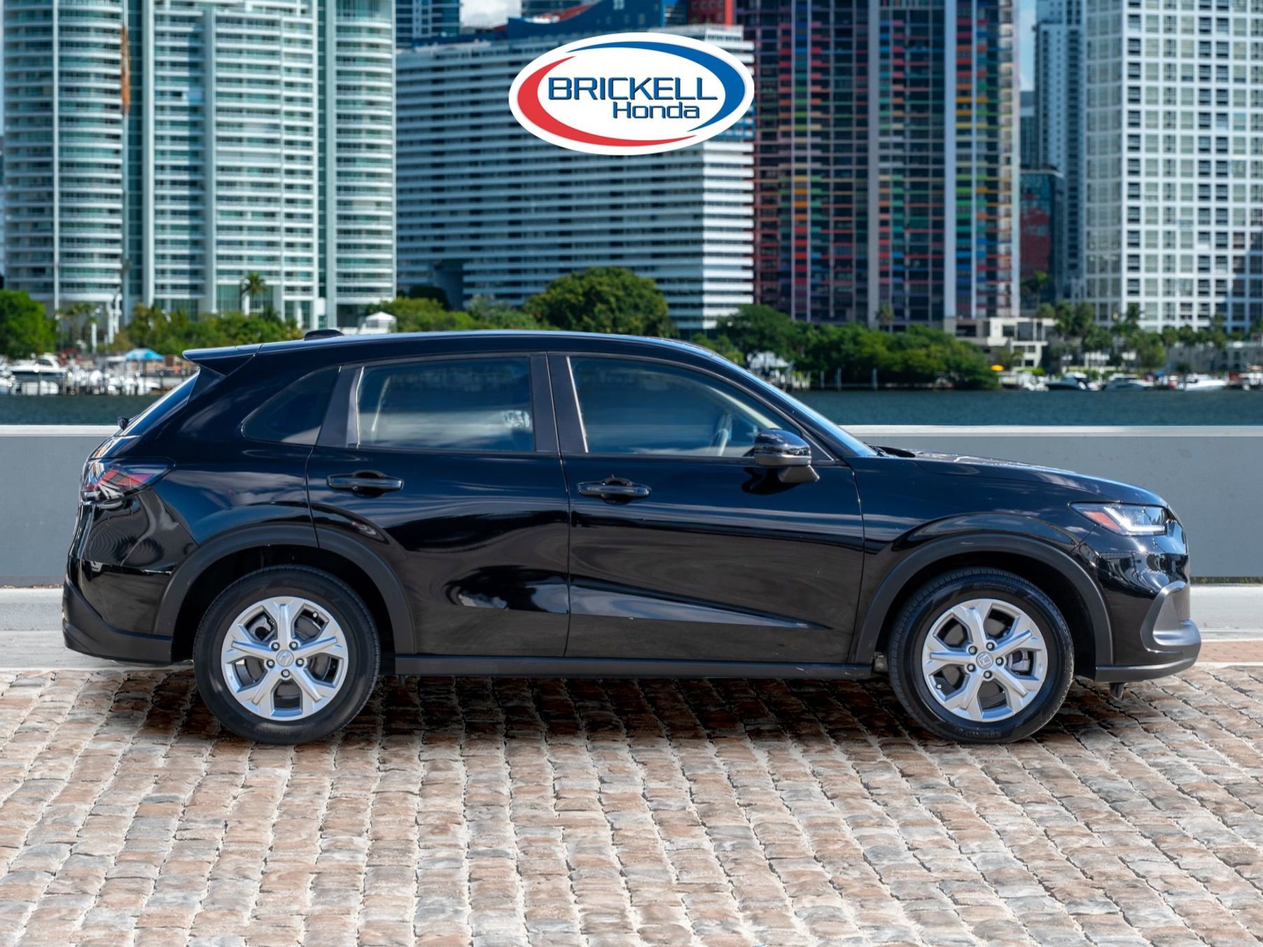 Certified 2023 Honda HR-V LX image 4