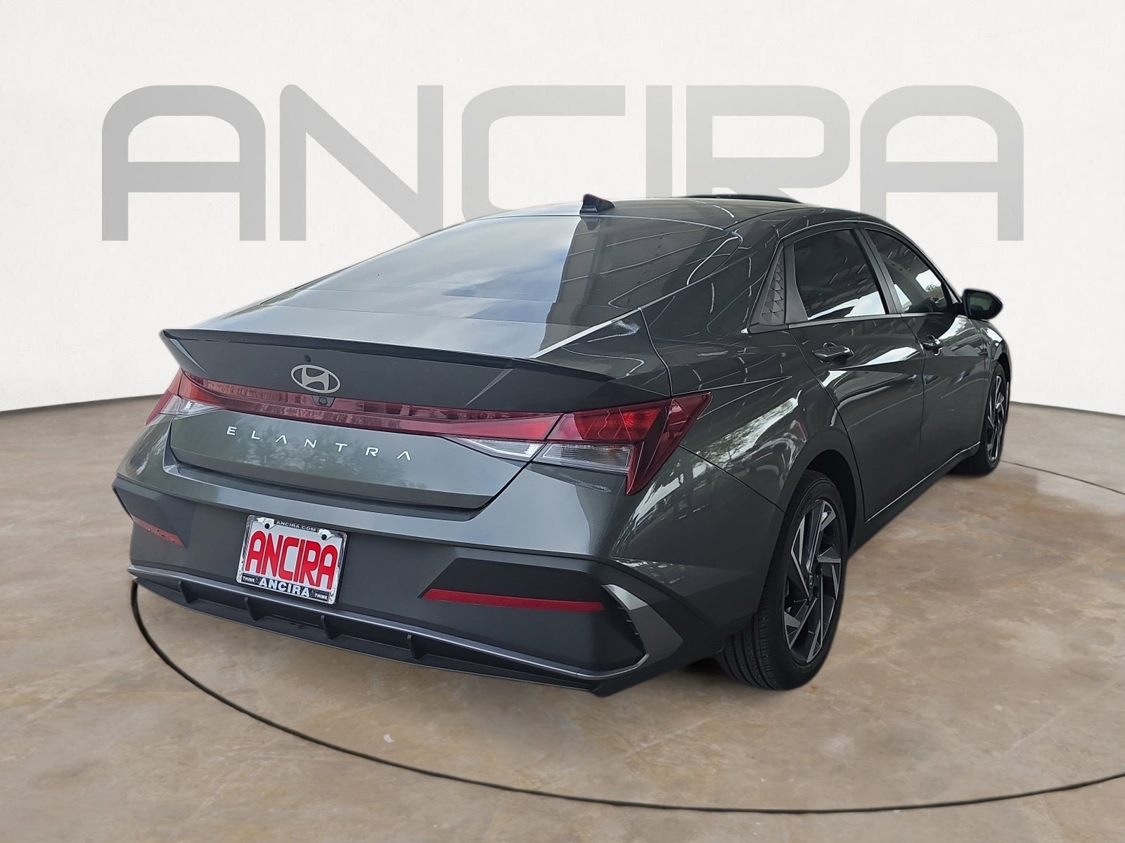 Used 2025 Hyundai Elantra Sport image 8