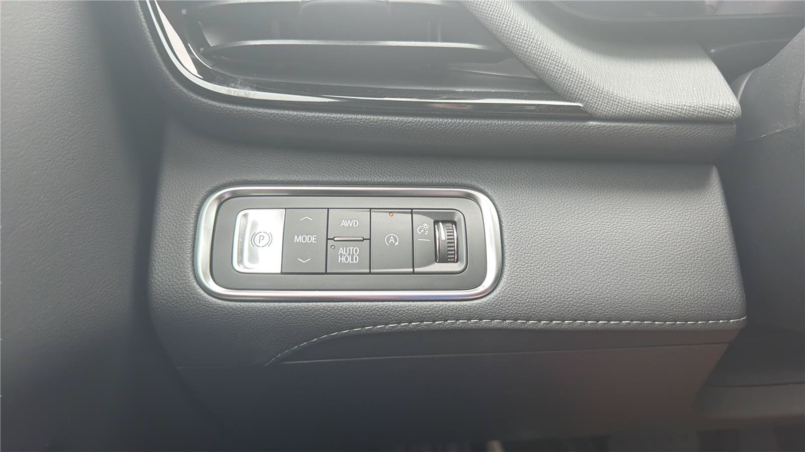 New 2026 Buick Enclave Sport Touring w/ Power Package AWD/4WD image 17