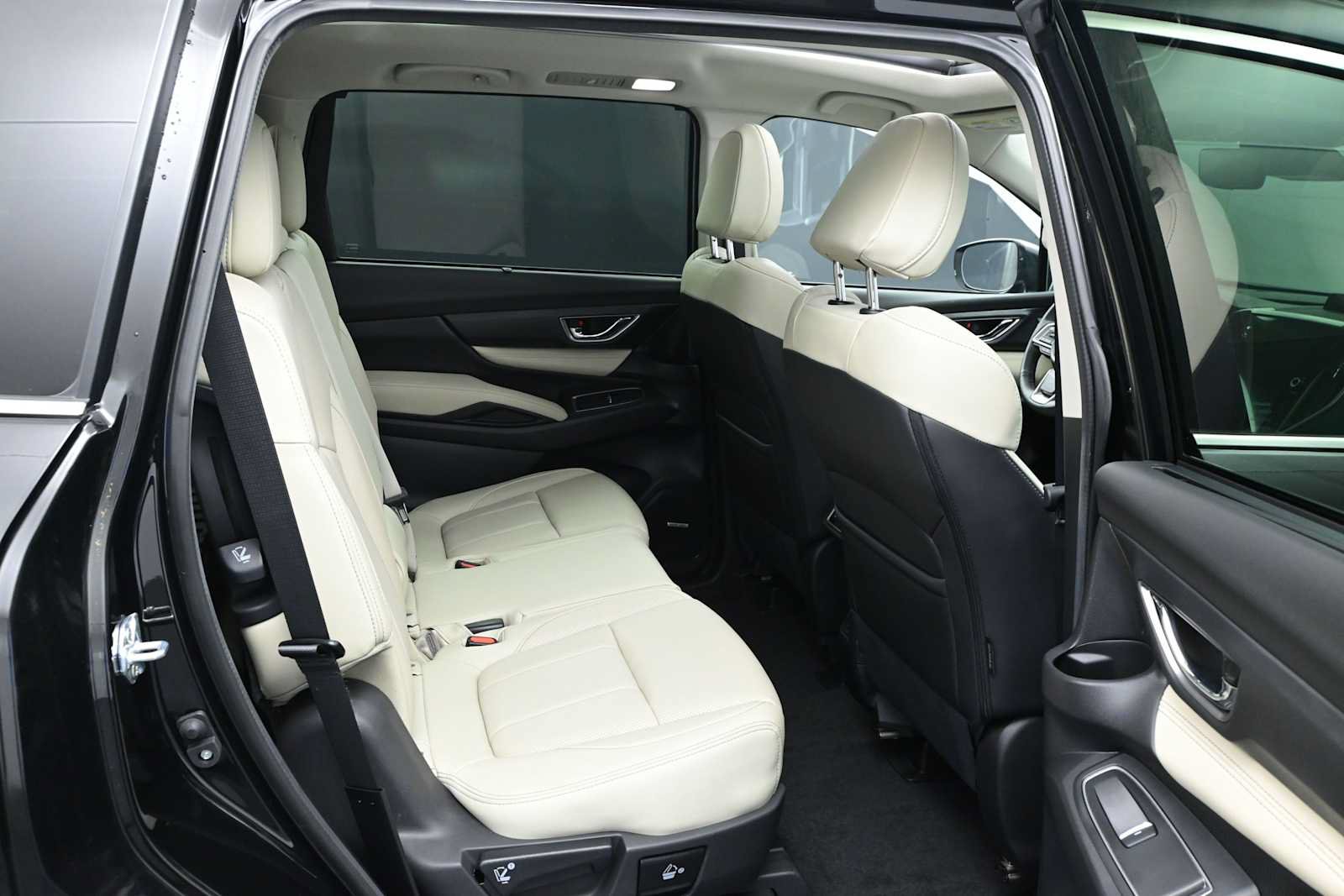 Used 2025 Subaru Ascent Limited AWD/4WD image 17