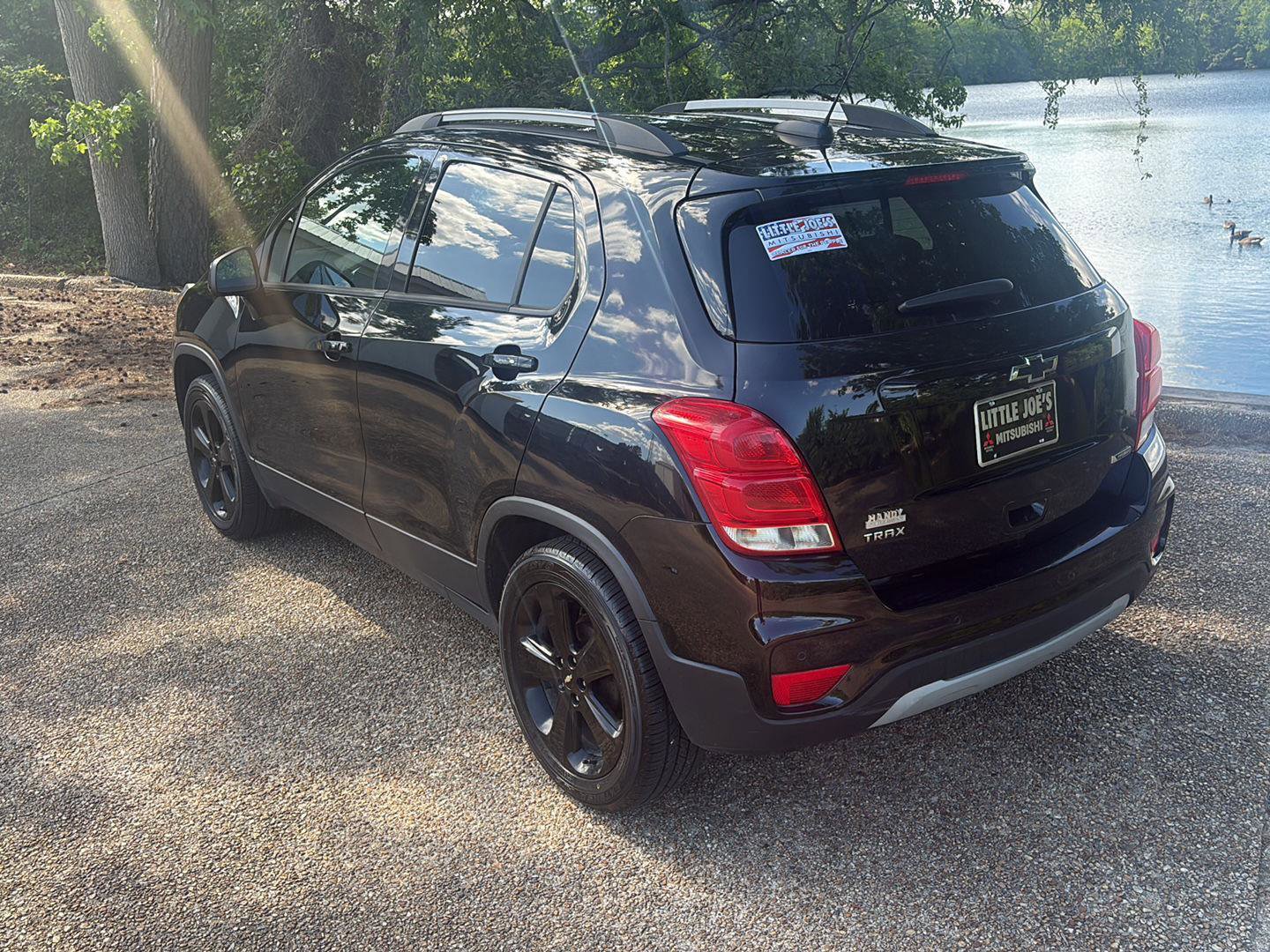 Used 2018 Chevrolet Trax Premier w/ Midnight Edition FWD image 9