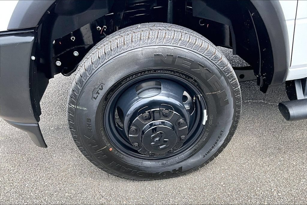New 2027 RAM 3500 Tradesman AWD/4WD image 9