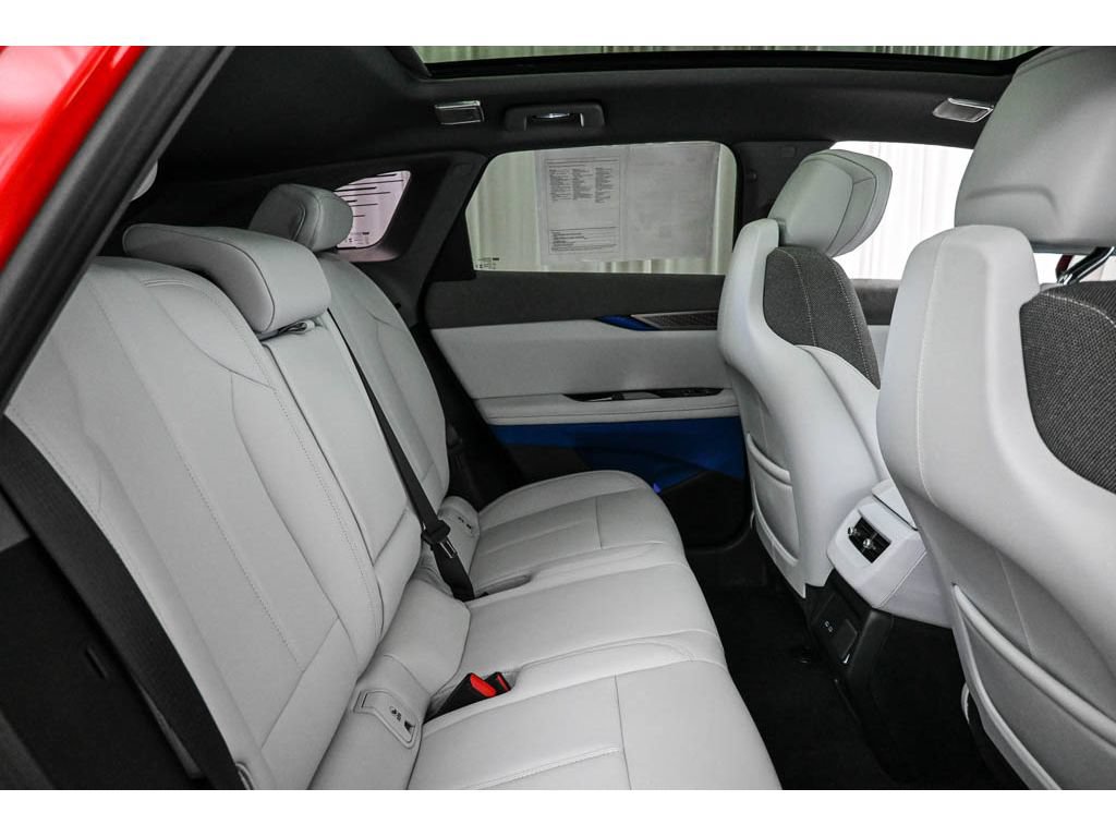 Certified 2025 Cadillac Optiq Sport 1 AWD/4WD image 21