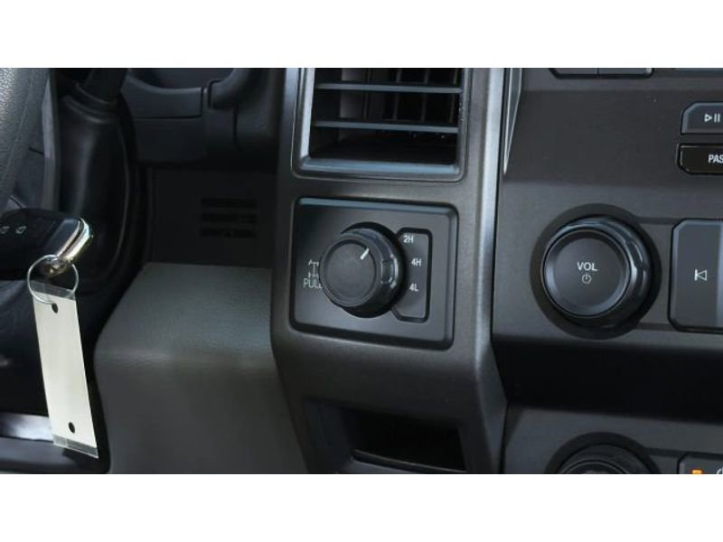 Used 2022 Ford F250 XL w/ Power Equipment Group image 36