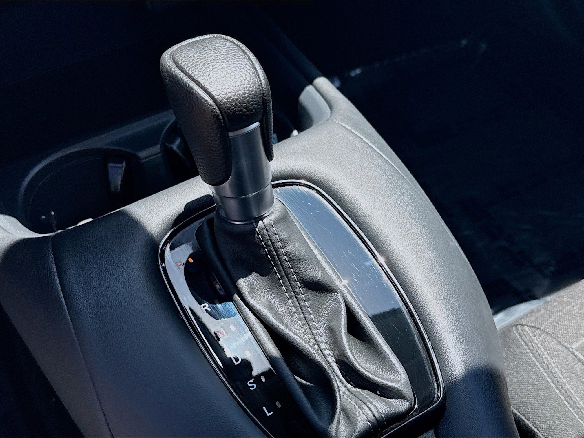 Certified 2025 Honda HR-V LX image 15